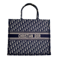 Сумка Christian Dior Book Tote с принтом черно-белая