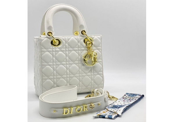 Сумка Christian Dior Lady белая с золотым логотипом