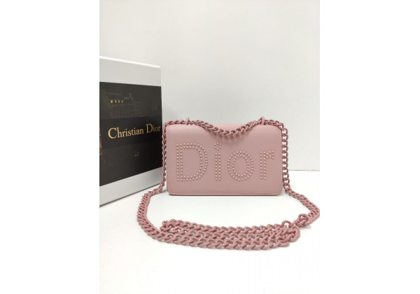 Сумка Christian Dior на цепочке розовая